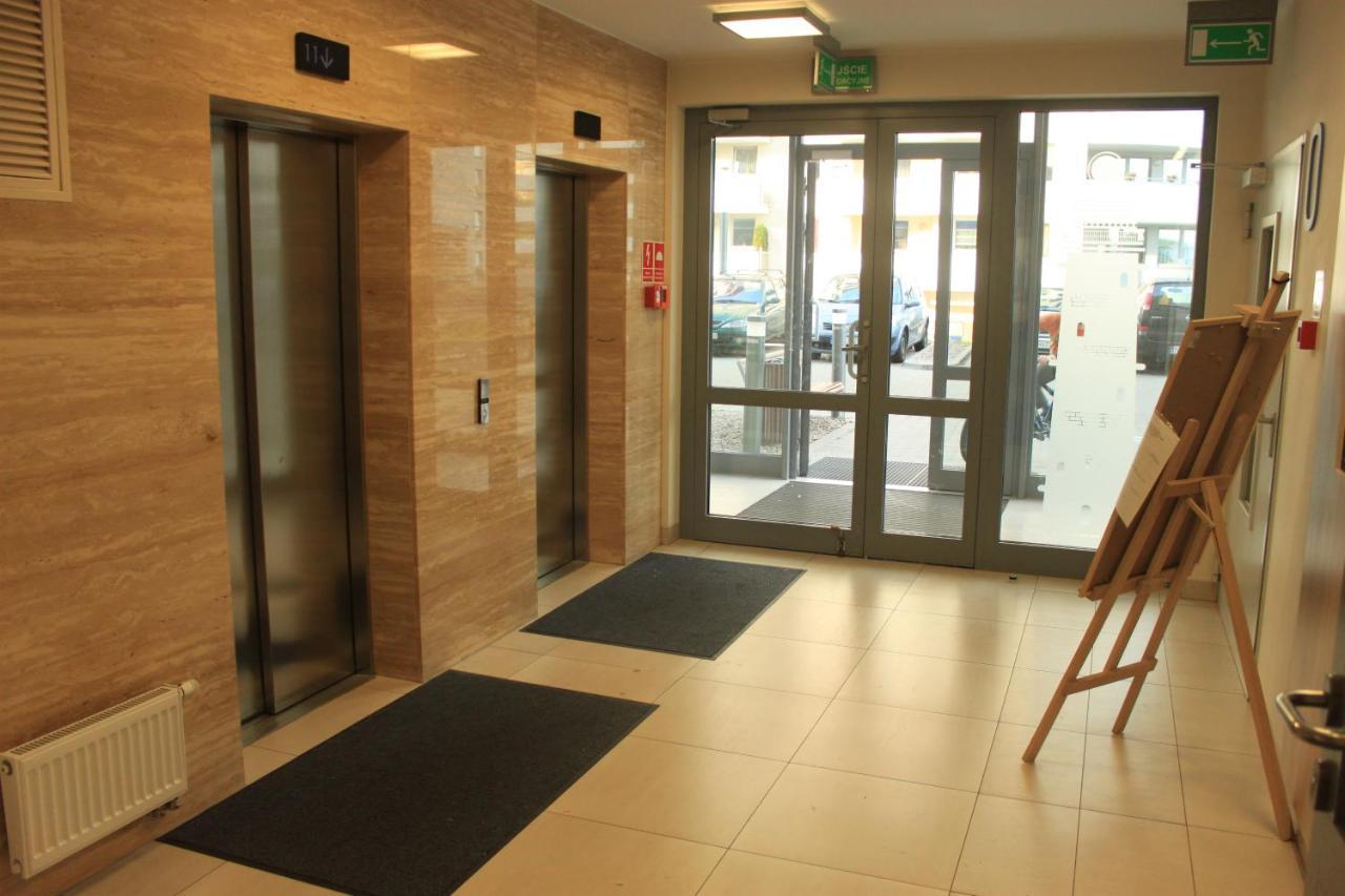 Sunny Sleeps 4 By The Beach With Garden Patio - Gdansk Przymorze Apartment Екстериор снимка