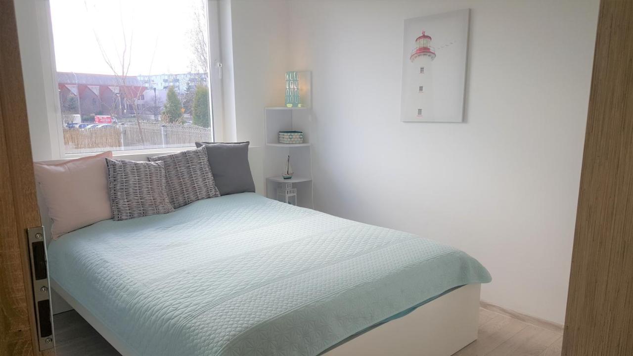 Sunny Sleeps 4 By The Beach With Garden Patio - Gdansk Przymorze Apartment Екстериор снимка