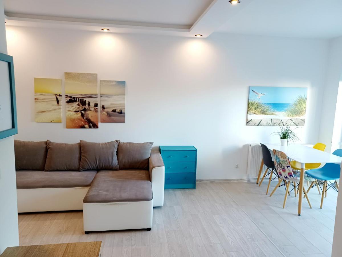Sunny Sleeps 4 By The Beach With Garden Patio - Gdansk Przymorze Apartment Екстериор снимка